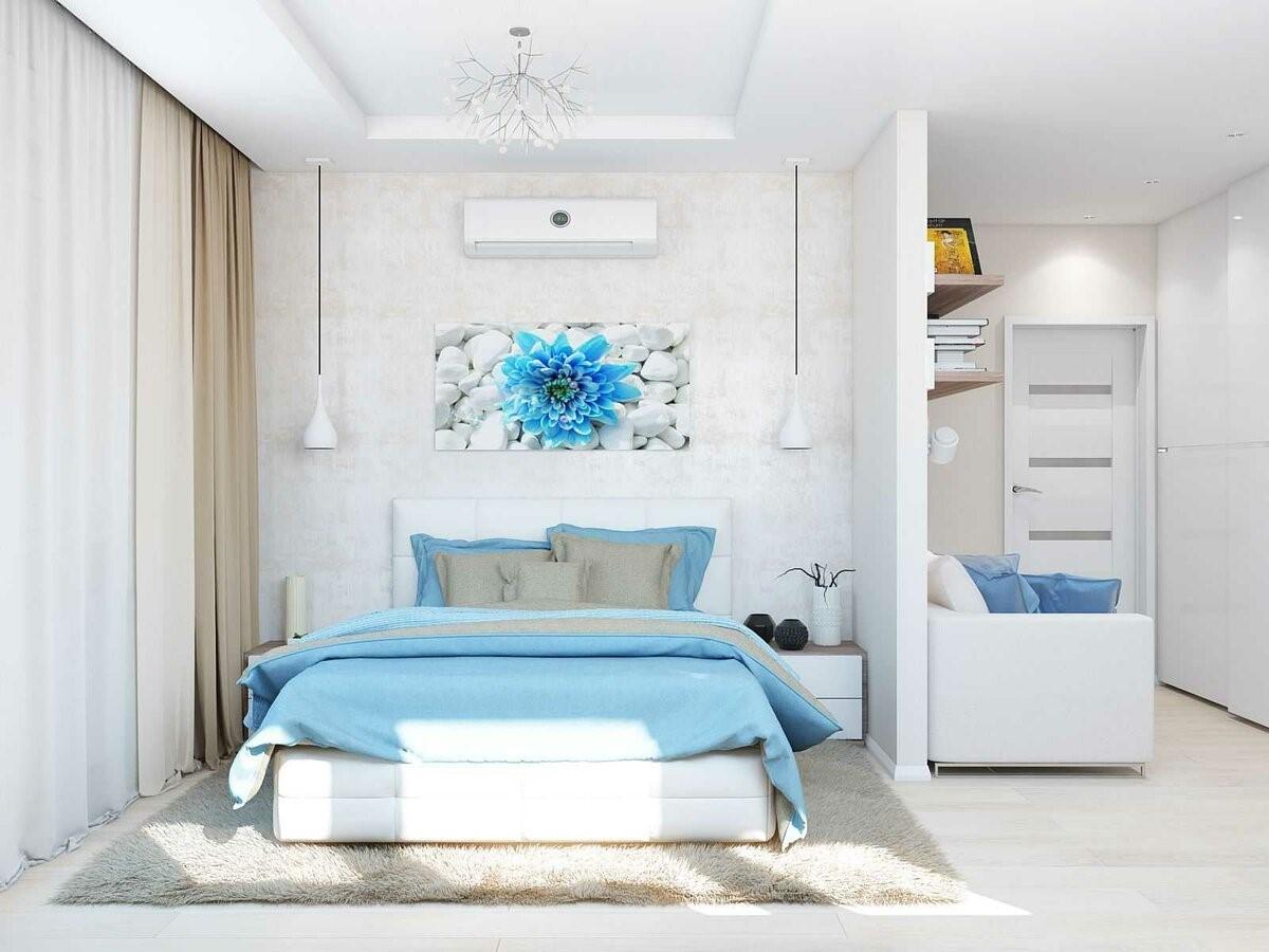 Белая спальня с синим акцентом