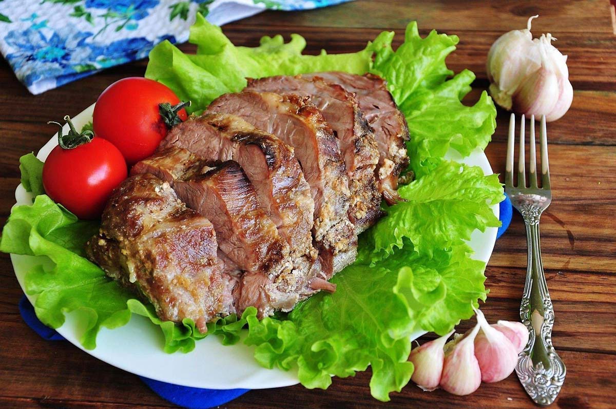 Мясо свинины, запеченное в духовке